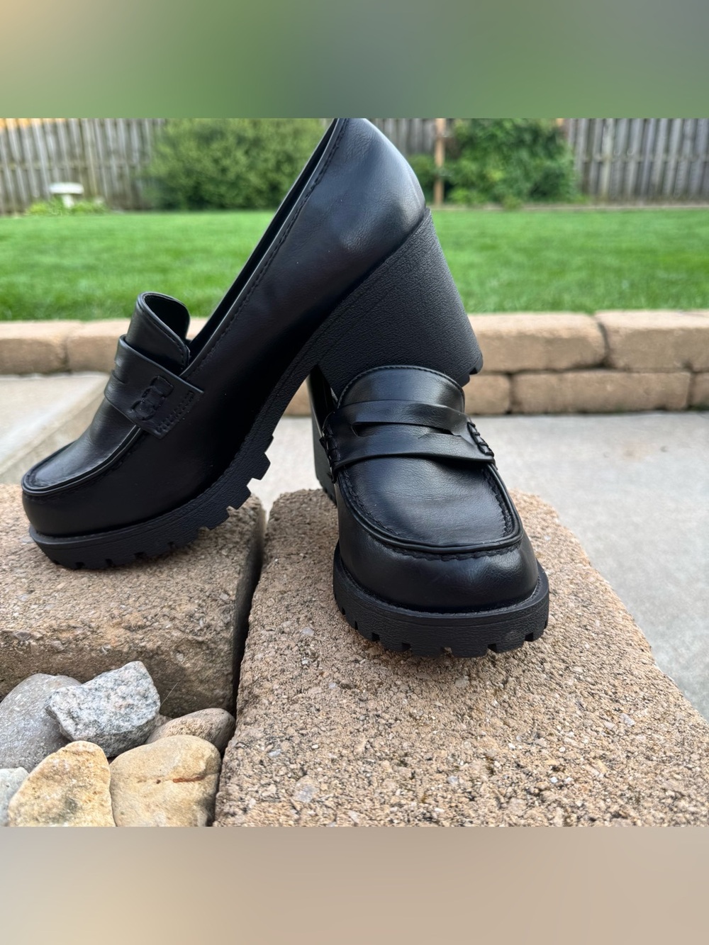 SODA Keys Black Chunky Platform Loafers Women’s Size 9.5 Y2K